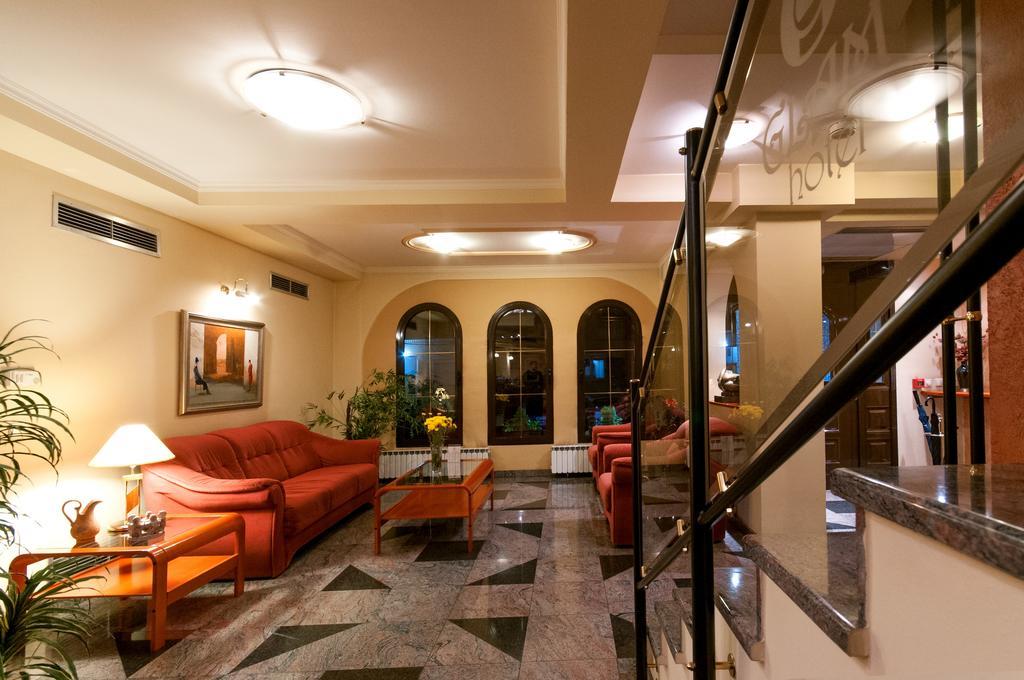 Hotel Glam สโกเปีย ภายนอก รูปภาพ