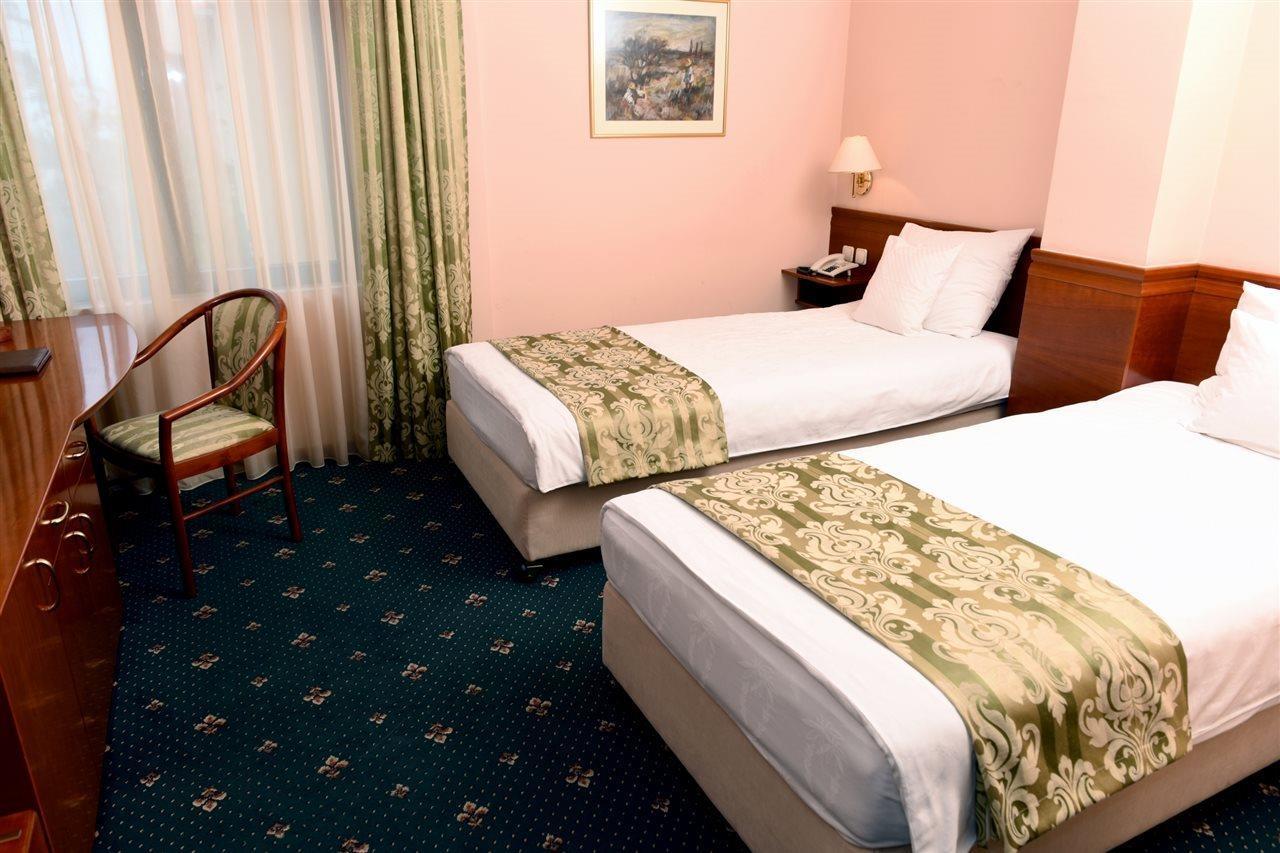 Hotel Glam สโกเปีย ภายนอก รูปภาพ